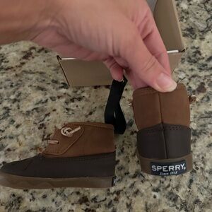 Sperry 4m boot
